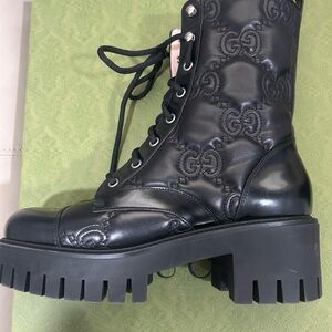 Gucci Black Women's Lace-Up Boots